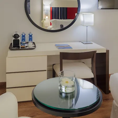 Hotel H10 Palmeras Playa de las Americas (Tenerife)