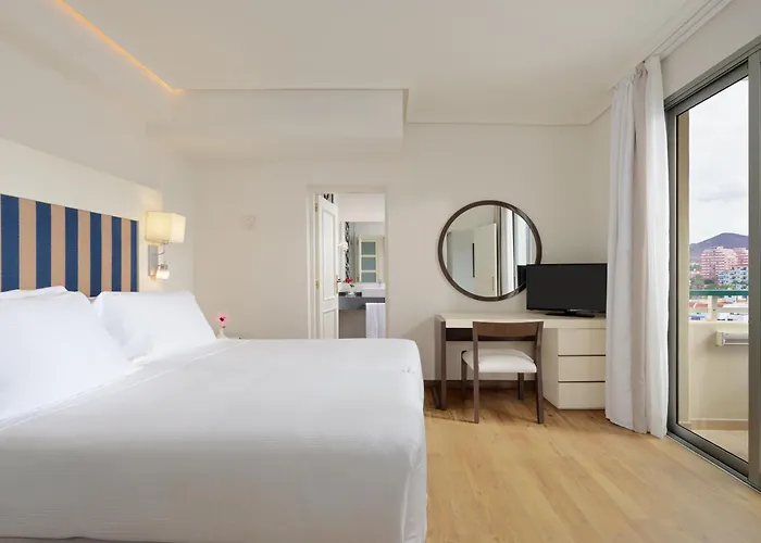 فندق أتش10 لاس بالميراس 4*