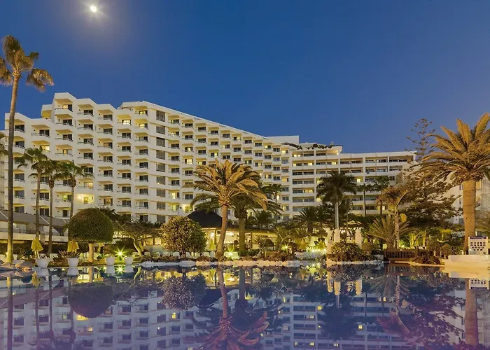 أتش10 لاس بالميراس فندق 4*