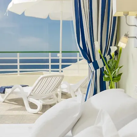 Szálloda H10 Palmeras Playa de las Américas