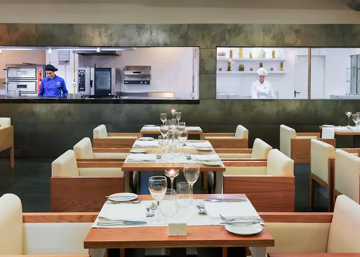 H10 Palmeras Szálloda 4*