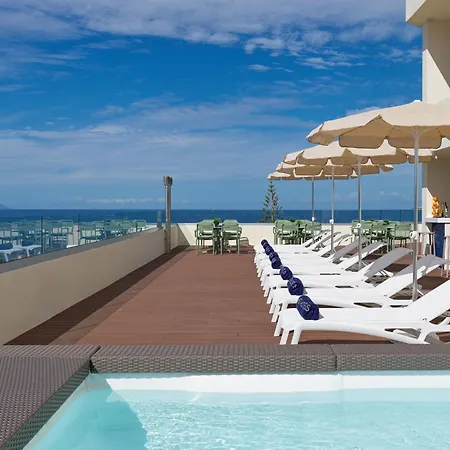H10 Palmeras 4*