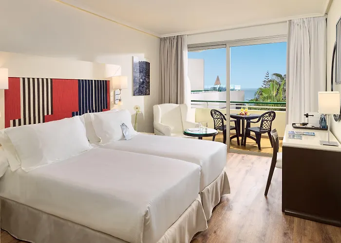 H10 Palmeras Hotel 4*