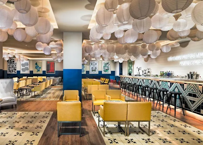 Hotel H10 Palmeras Playa de las Americas (Tenerife)